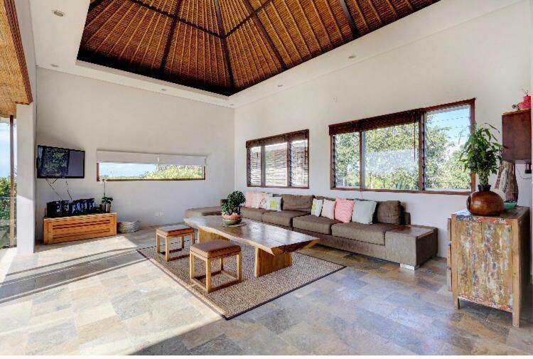 Indah Balangan Villa Jimbaran Exterior foto
